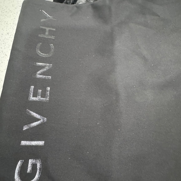 Givenchy Rubber Slides - Picture 4 of 7